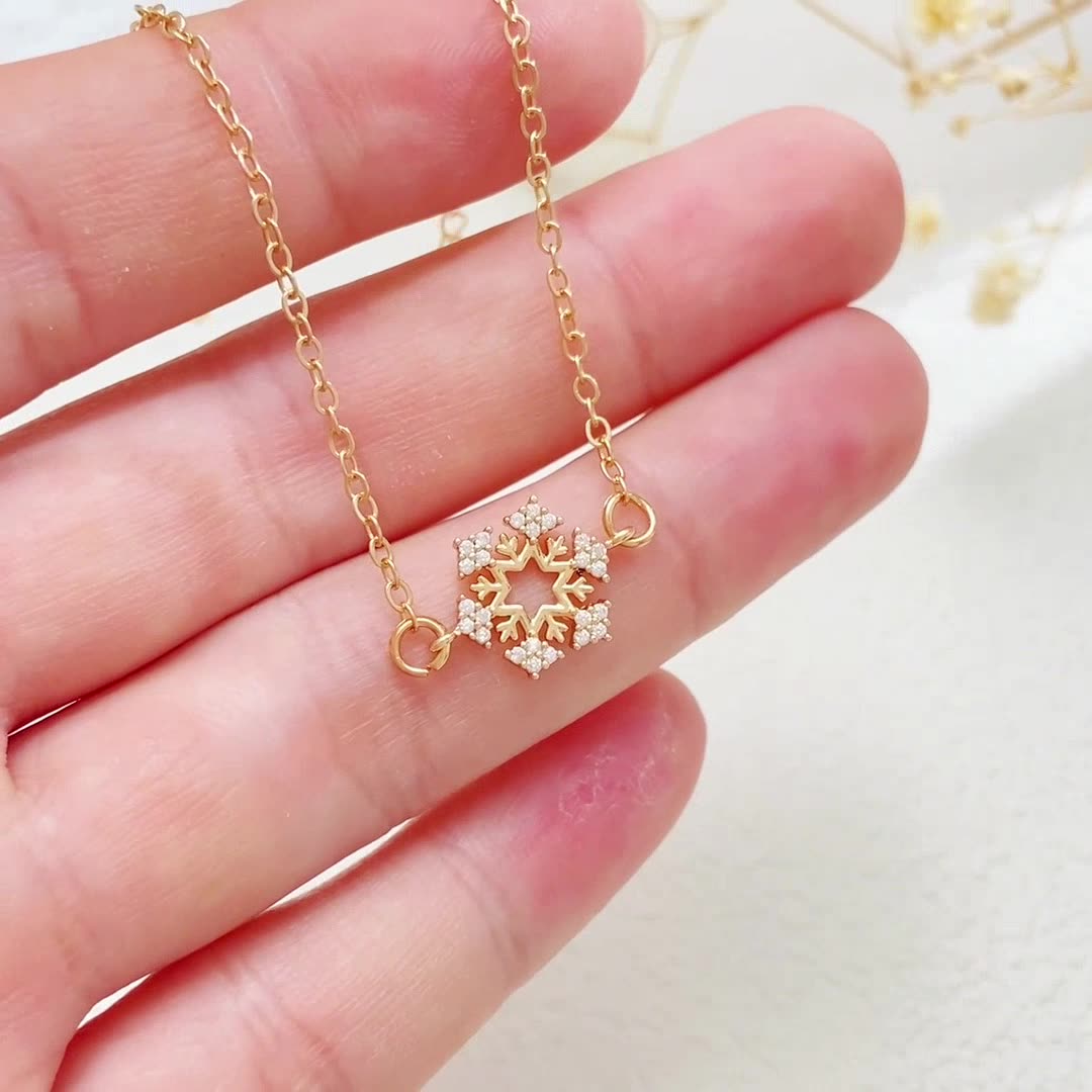 Snowflake Zirconia Gold-Plated Bracelet