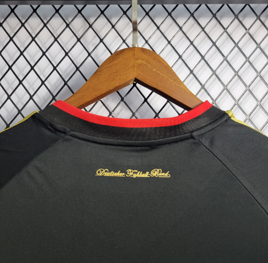 Retro 2010 Germany Away Football T-Shirt Thai Quality