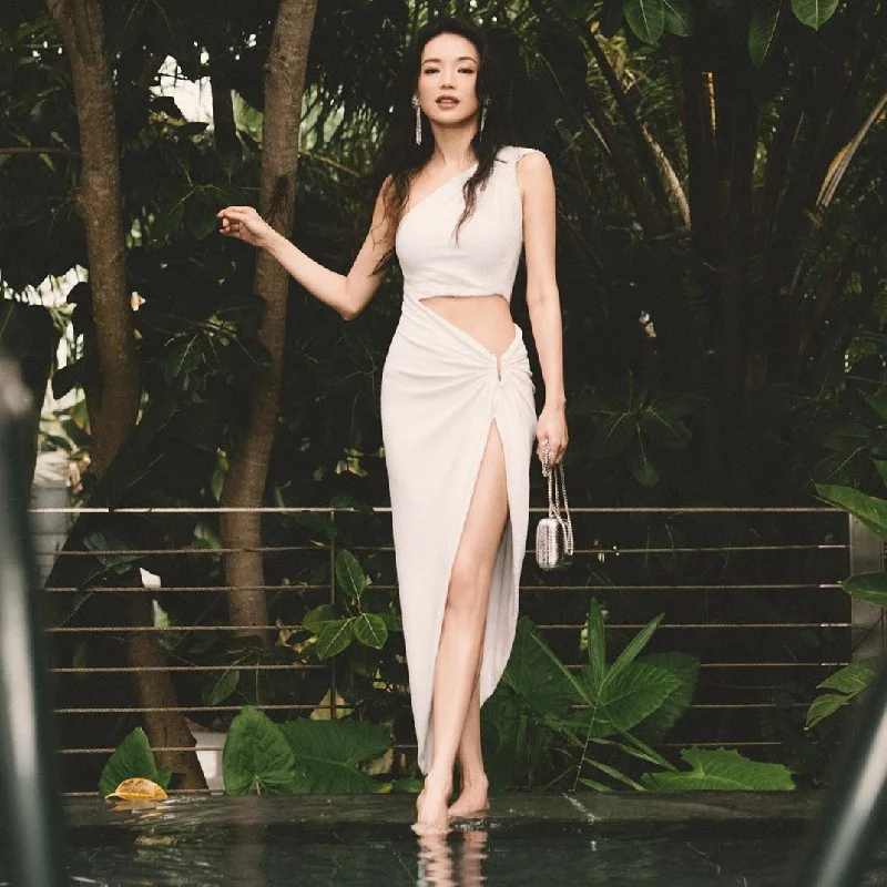 Uveng Uveng Ins Spring Burst Sexy Hot Girl Oblique Shoulder Fake Two Slim Hollow High Waist Slit Dress