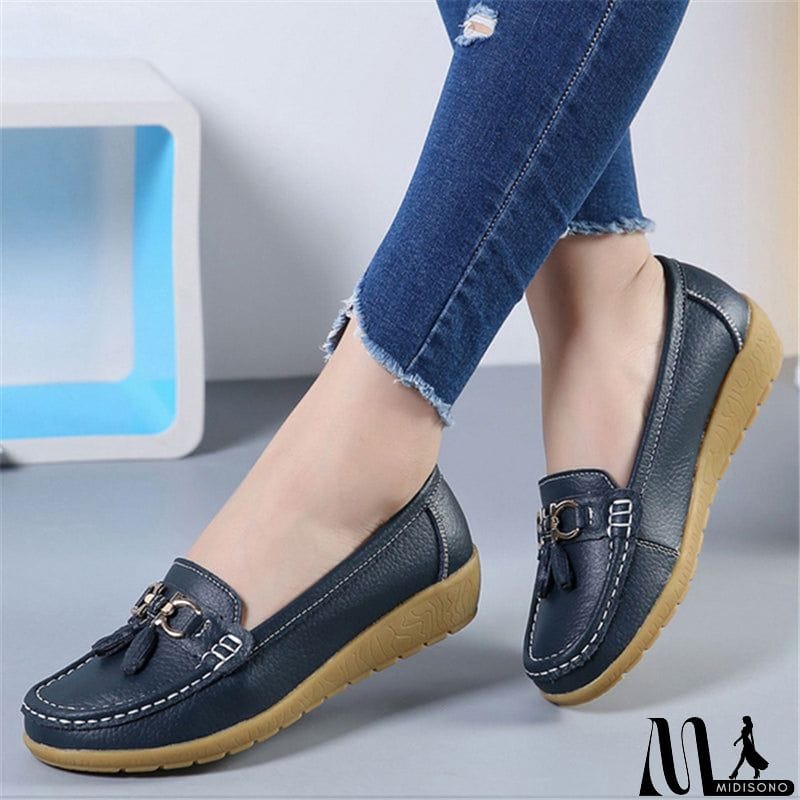 MidiSono - New Casual Simple Style Breathable Solid Color Boat Shoes Loafers