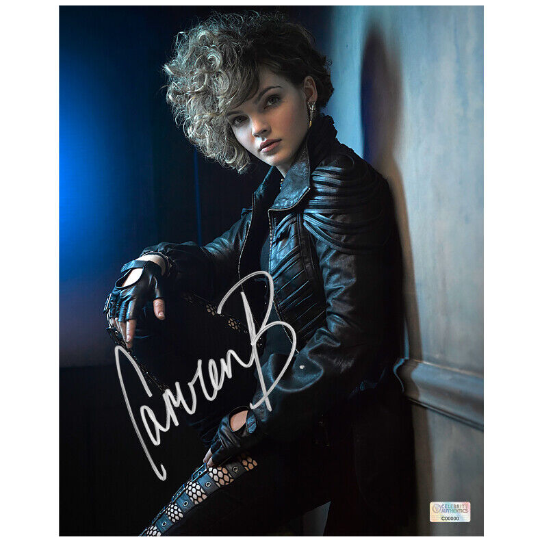 Camren Bicondova Autographed Gotham Selina Kyle 8x10 Studio Photo Poster painting