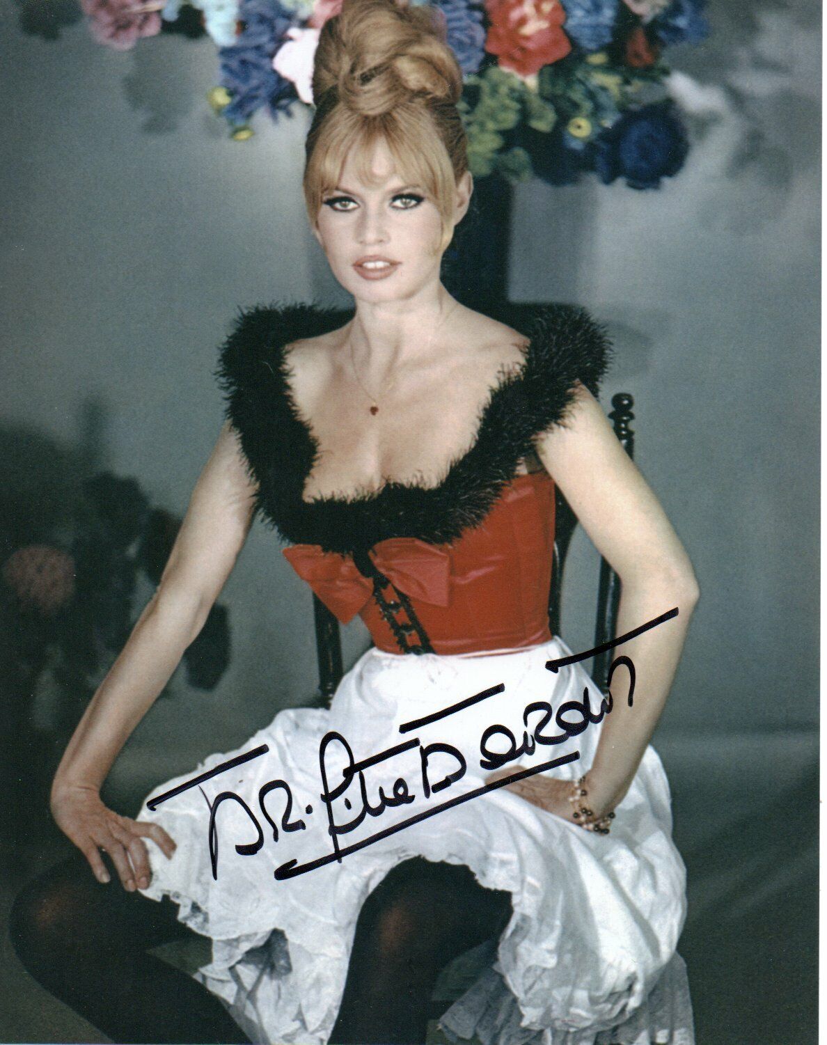 Brigitte Bardot Signed 10-8 Photo Poster painting Autograph Nice Pose