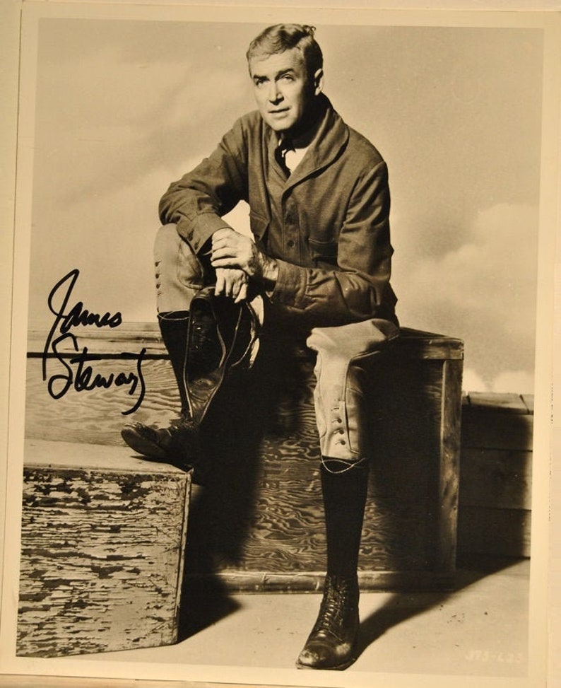 JAMES STEWART SIGNED Photo Poster painting Jimmy Stewart Spirit Of 76, Vertigo, Rear Window, Rope, The Glenn Miller Story, The Naked Spur, wcoa