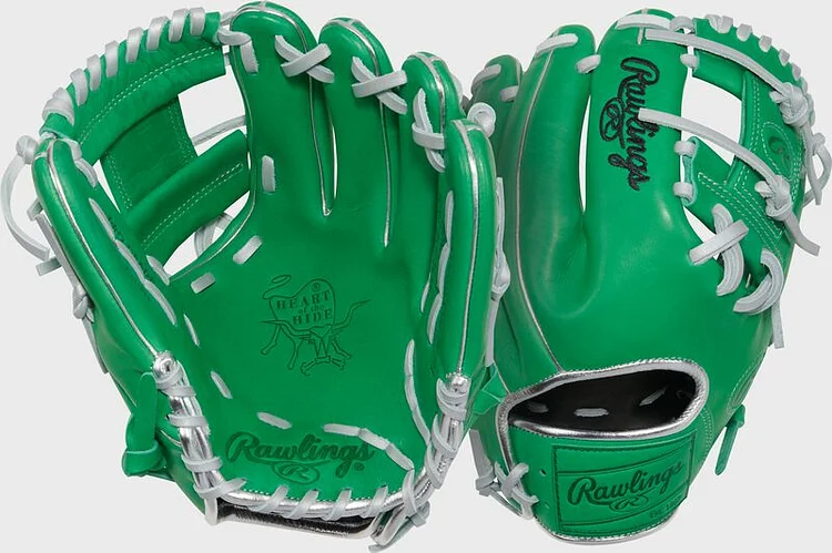 Exclusive 11.5-Inch R2G Heart of the Hide Kelly Green Glove, Right Hand Throw
