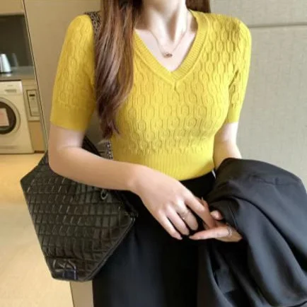 Uveng Uveng Summer V V Sweater Women's Jacket New Korean Version Of The Knitted Shirt Inside The Knitted Shirt Tide