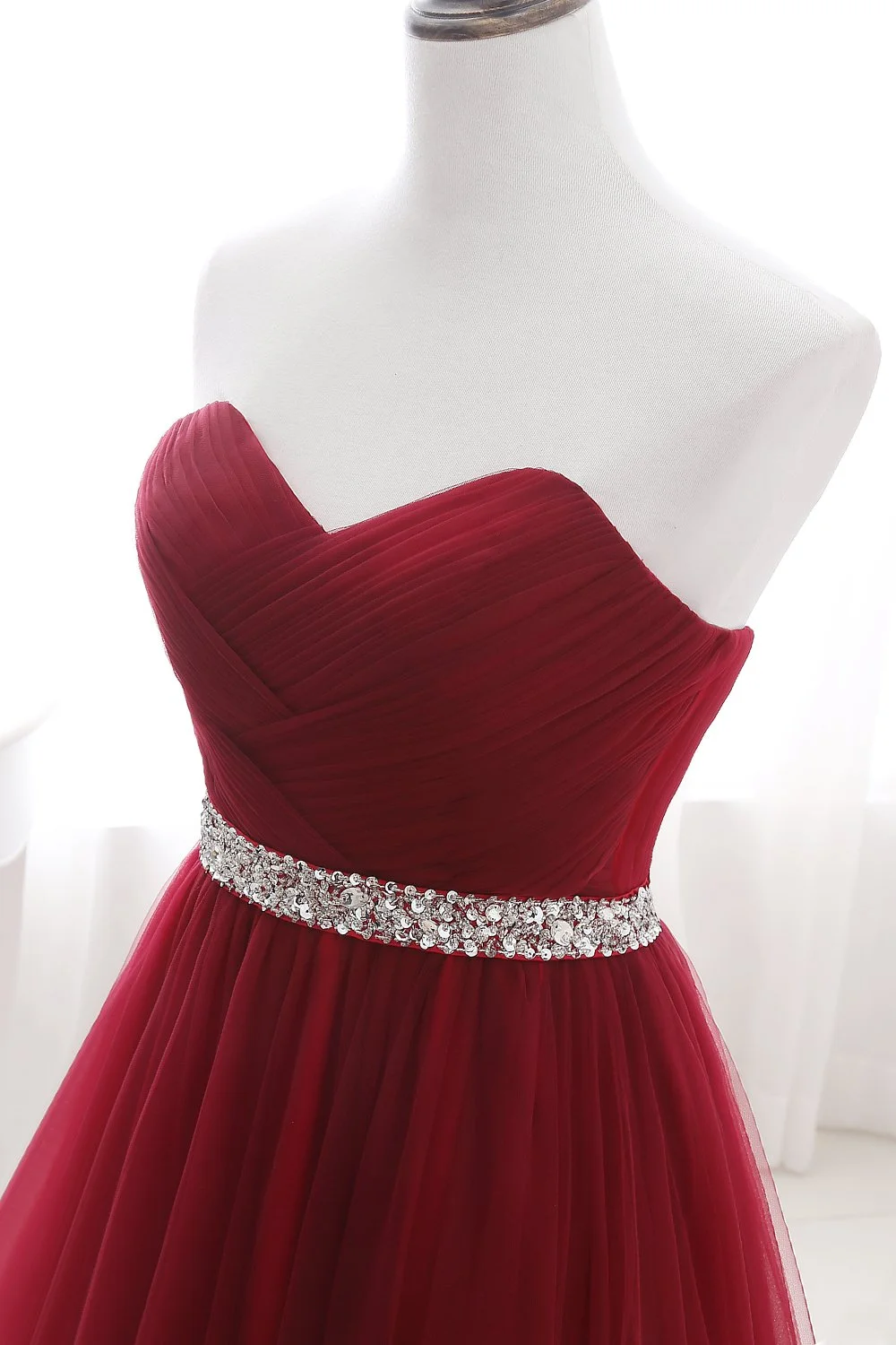 Glamorous Lace Long Evening Dress Burgundy Sweetheart Sleeveless Party Gown for Women main image 0