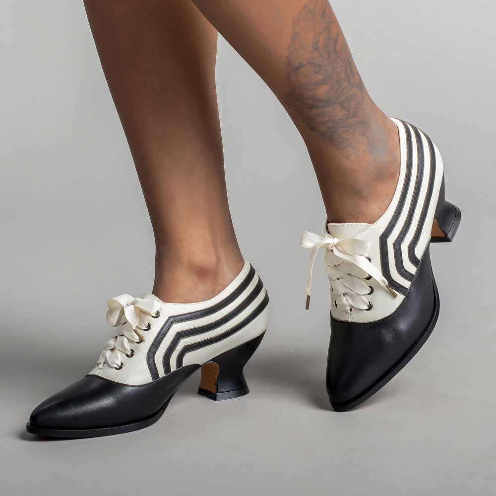 Black & Ivory Pointed Toe Lace-Up Women's Oxfords with Spool Heel Nicepairs