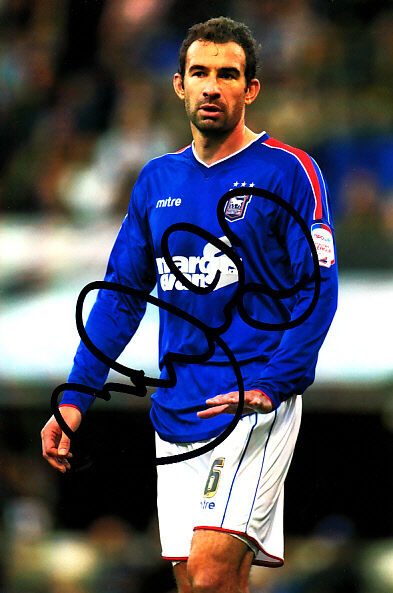 Ipswich Town F.C Danny Higginbotham Hand Signed 12/13 Photo Poster painting 6x4 1.