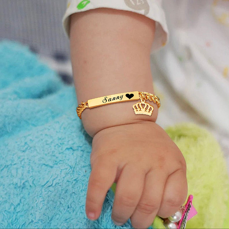 Bracelet / cheville Gourmette pendentif couronne bébé enfant gravable 1 Prénom Personnalisés et motif Jessemade FR