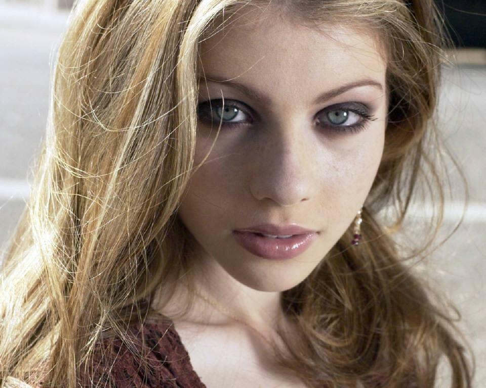 Michelle Trachtenberg 8x10 Picture Simply Stunning Photo Poster painting Gorgeous Celebrity #31