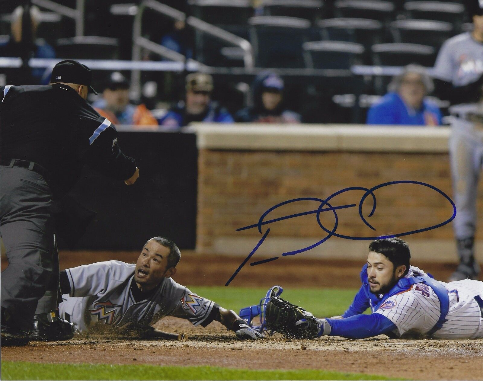 Autographed Travis D'Arnaud 8X10 New York Mets Photo Poster painting with COA