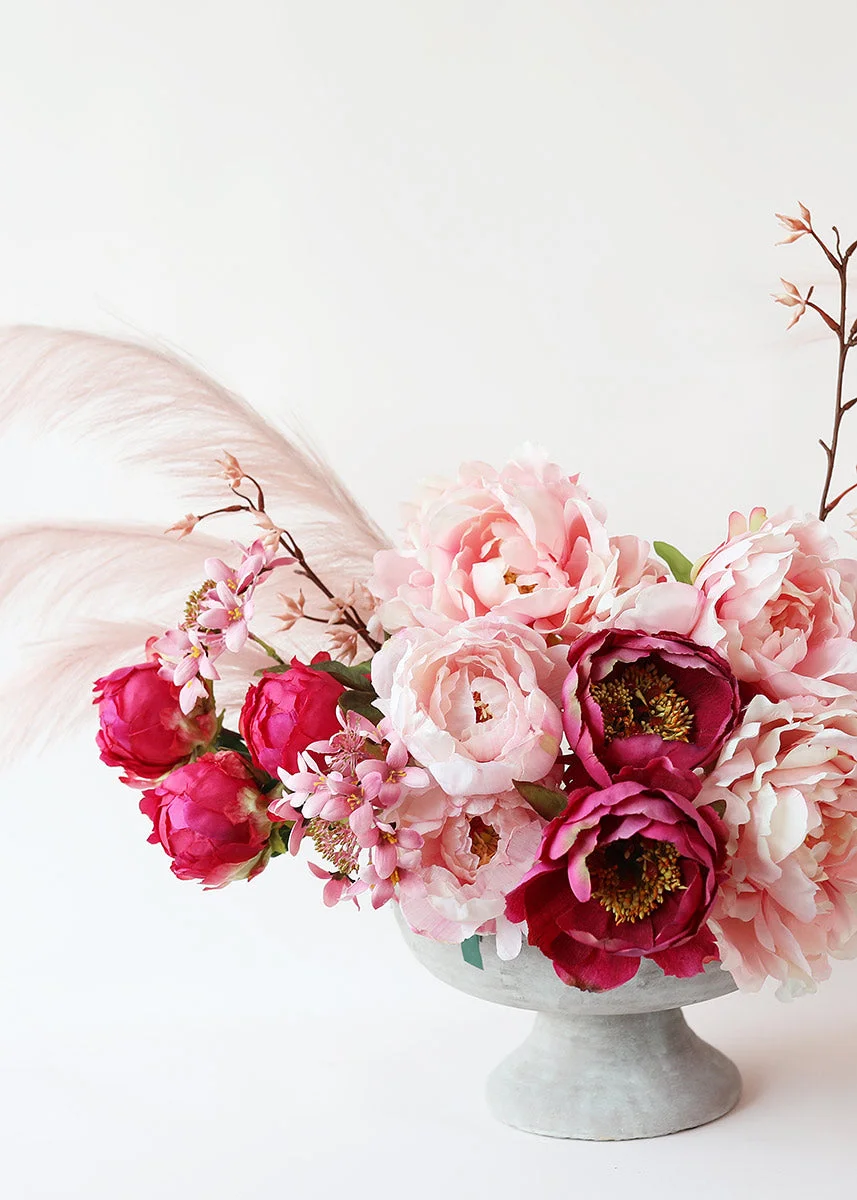 Fake Pampas Grass in Pink - 49"