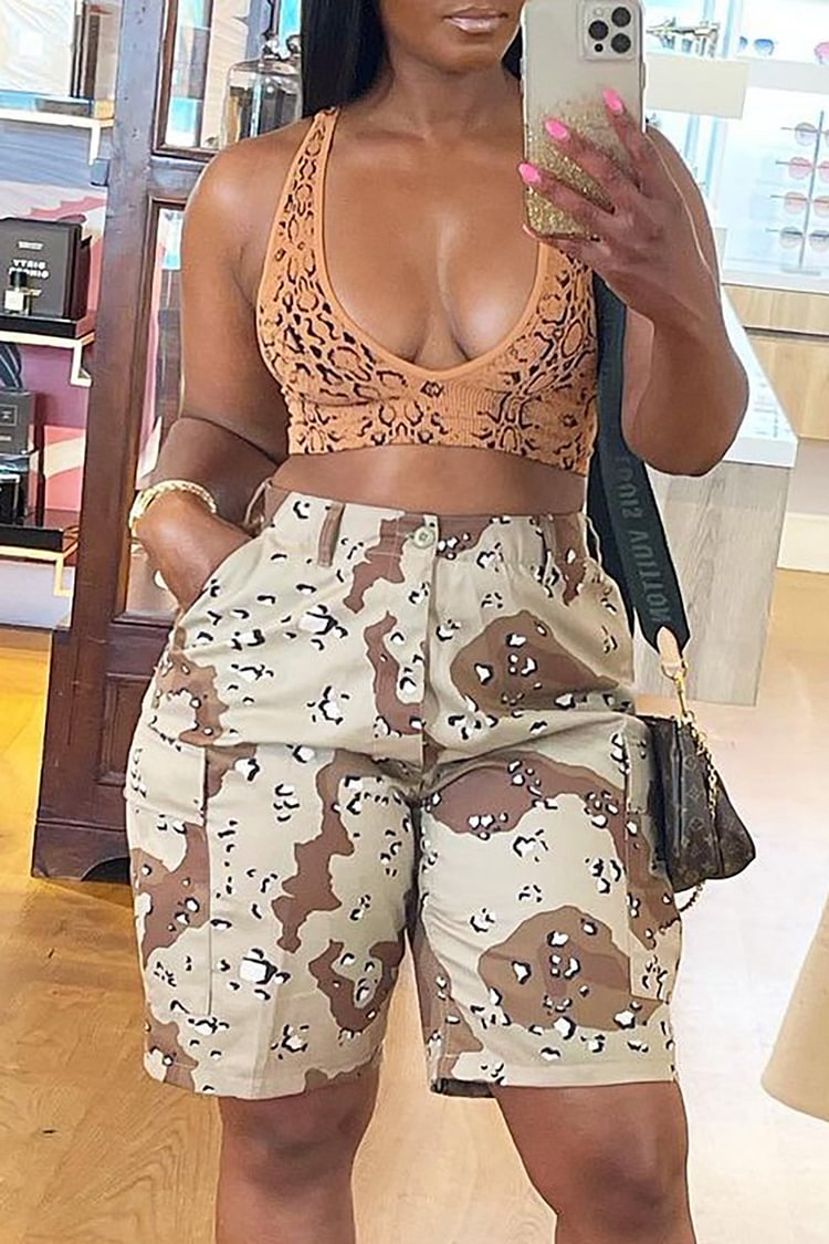 Plus Size Khaki Daily Camouflage Pockets Design Shorts [Pre-Order]