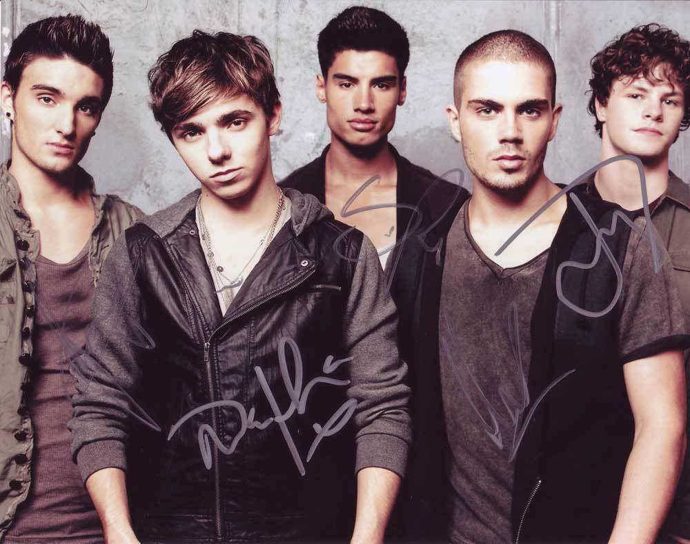 The Wanted Signed by all 5  AUTHENTIC Autographed Photo Poster painting SHA #57438