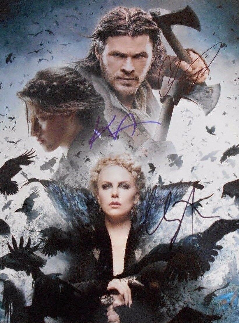 CHARLIZE THERON * CHRIS HEMSWORTH * CHRISTEN STEWART * SIGNED 8 X 10 W/COA