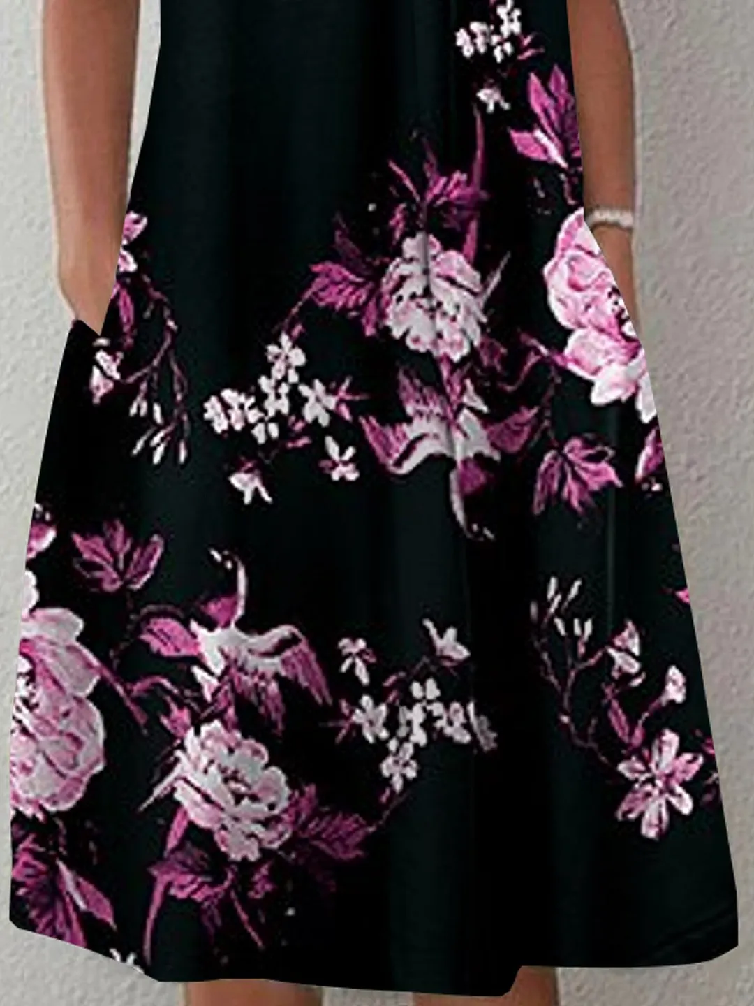 Women Short Sleeve Scoop Neck Floral Printed Pockets Midi Dress