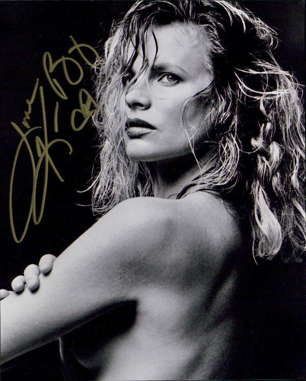 Kim Basinger signed 8x10 Photo Poster painting In-person