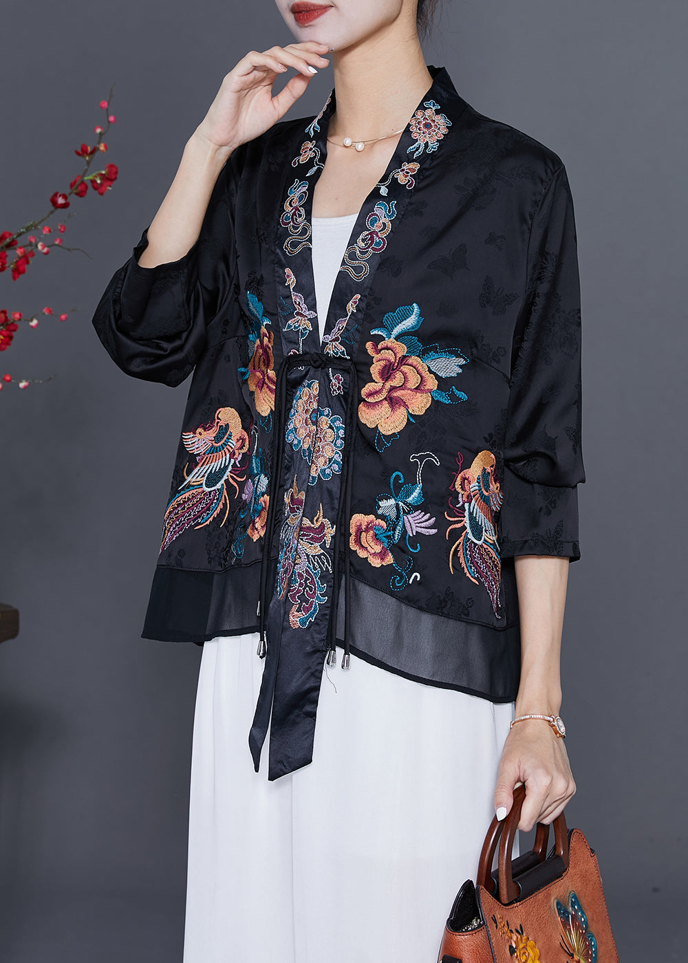 VCSHOES Black Embroideried Chinese Button Tassel Silk Cardigan Fall