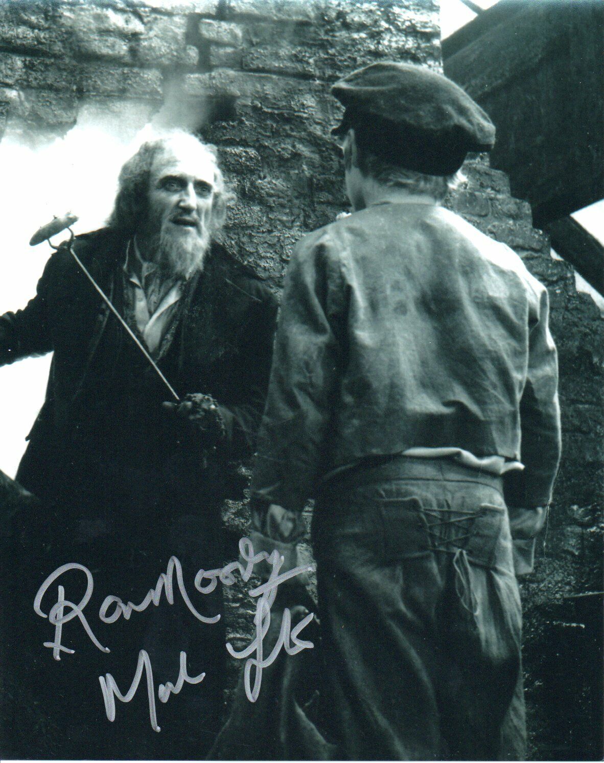 Mark Lester Ron Moody Oliver Signed 10 by 8 inches Genuine Autograph Photo Poster painting