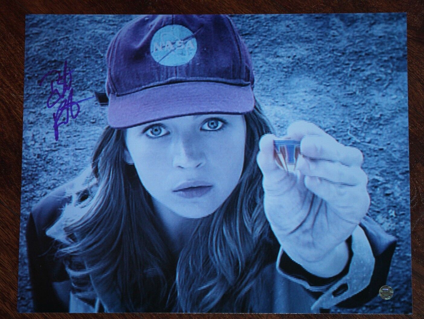 GFA Tomorrowland Movie * BRITT ROBERTSON * Signed 11x14 Photo Poster painting MH1 COA