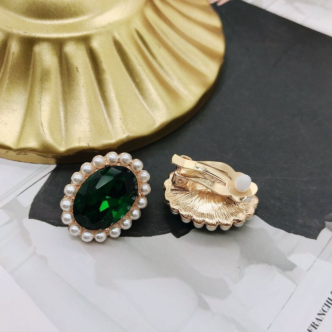Elegant Green Pendant Charm Earring