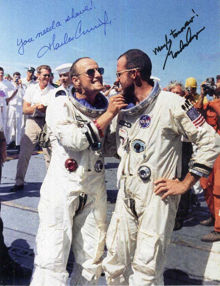 GEMINI 5 - RICHARD GORDON & CHARLES CONRAD Signed Photo Poster paintinggraph SPACE - Preprint