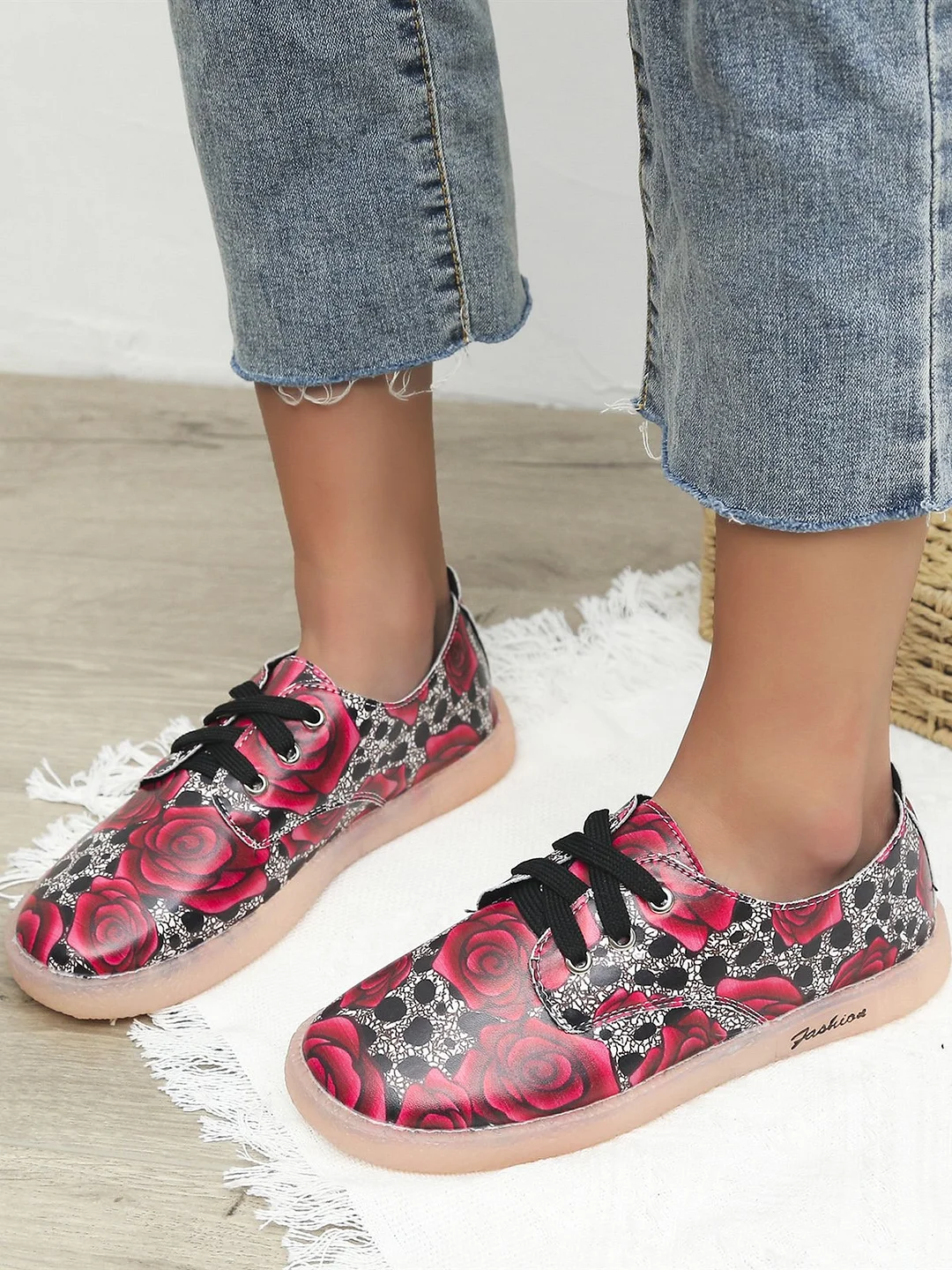Floral Pattern  Lace-up Front Flat Shoes