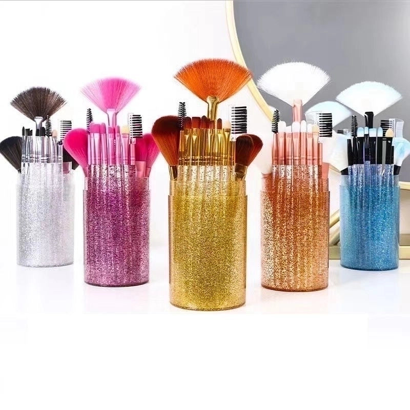 Lady Plastic Corrugated Nylon Wool Plastic Handle Makeup Brushes 1 Set