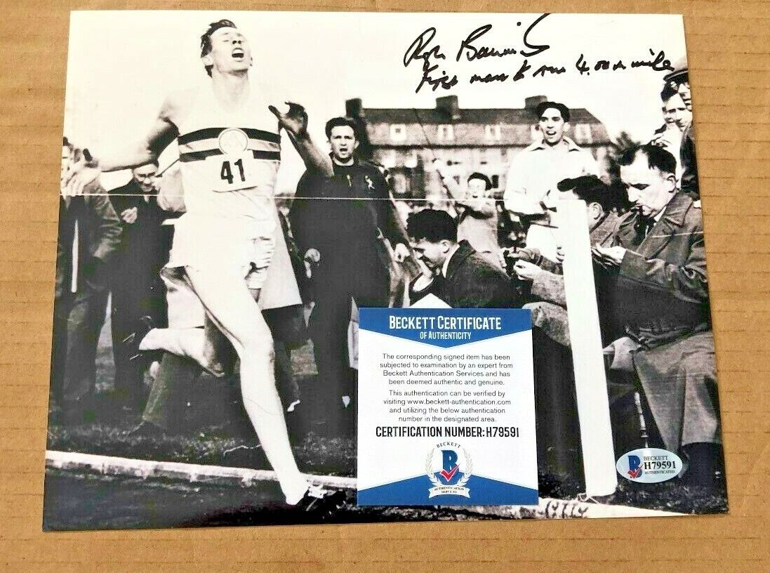 ROGER BANNISTER SIGNED 8X10 Photo Poster painting W/4.00 MILE INSCRIPTION BECKETT CERTIFIED