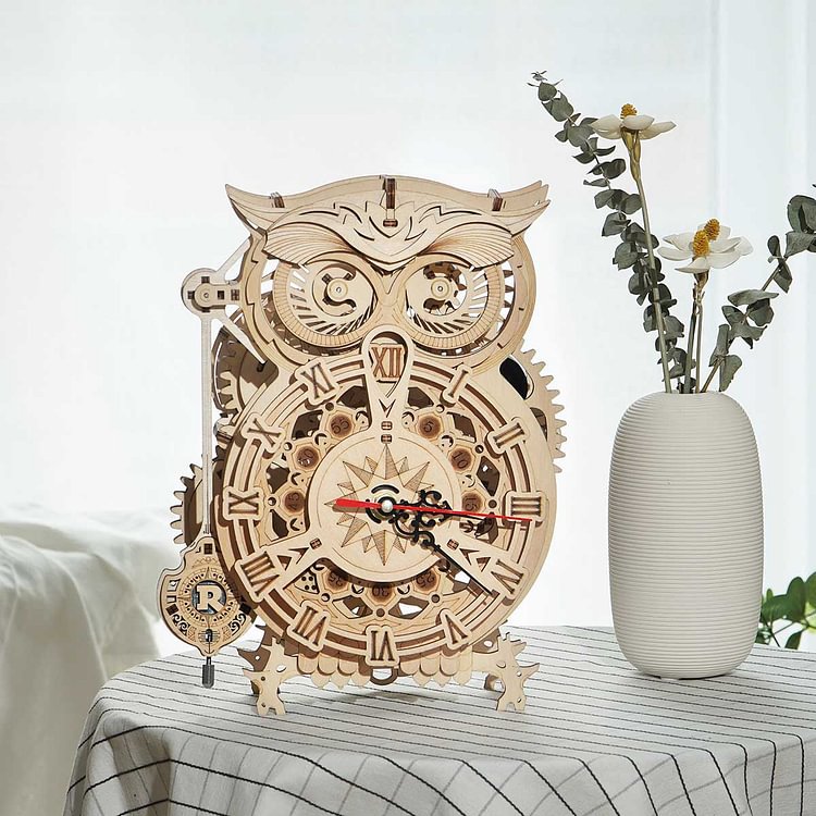 ROKR Eulen Puzzle aus Holz als Pendeluhr LK503