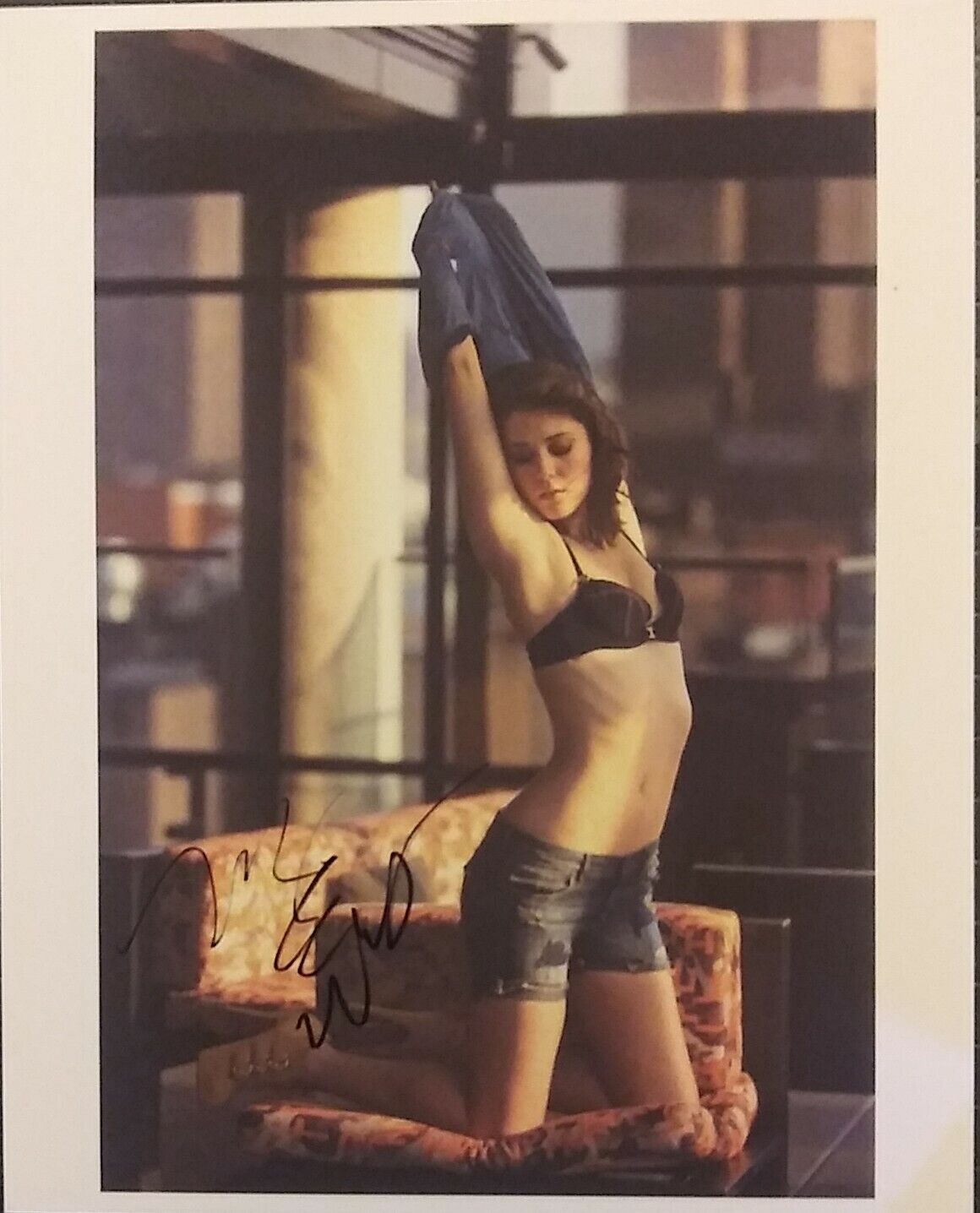 Mary Elizabeth Winstead signed 8x10