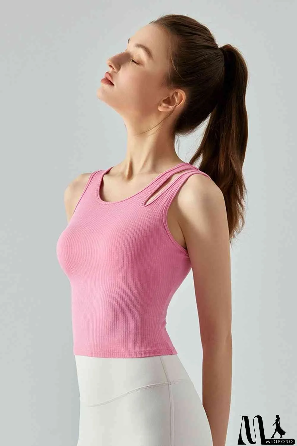 MidiSono - Ribbed Round Neck Sports Tank Top