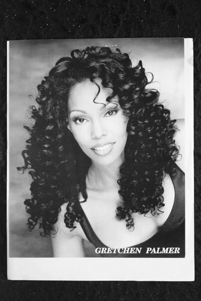 Gretchen Palmer - 8x10 Headshot Photo Poster painting w/ Resume - Young & the Restless