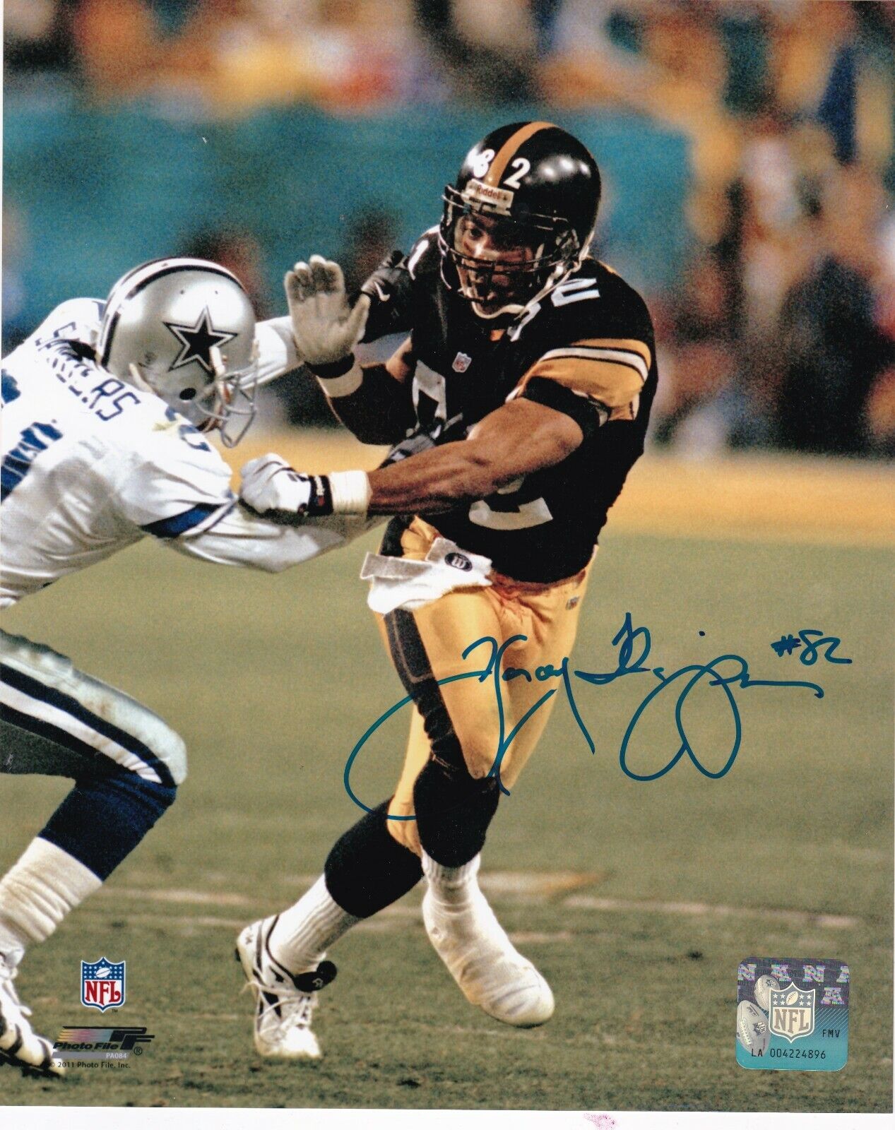 YANCEY THIGPEN PITTSBURGH STEELERS ACTION SIGNED 8x10