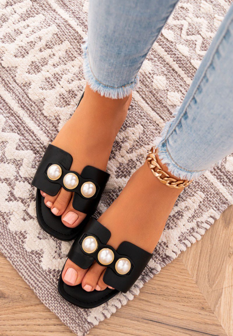 Women's Fashion Caprice Slippers With Pearls