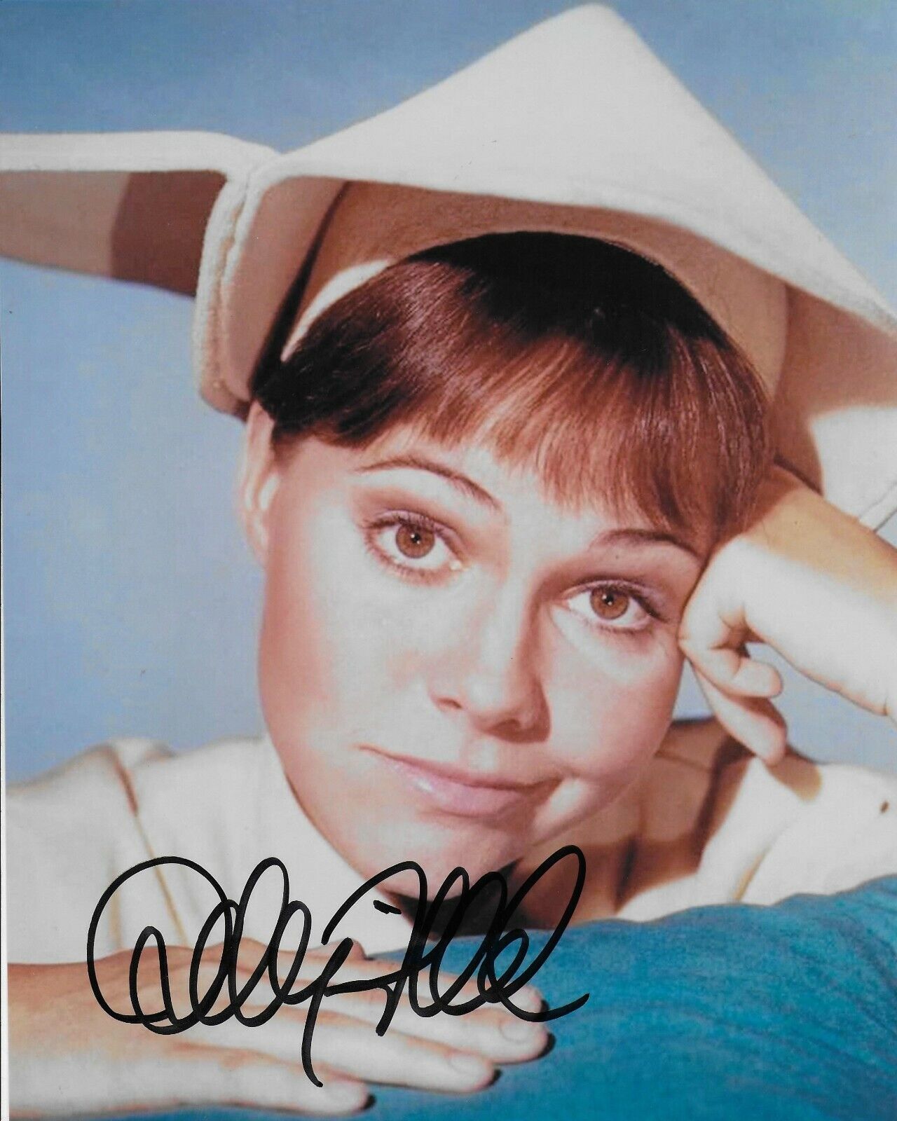 Sally Field Flying Nun Original Autographed 8X10 Photo Poster painting