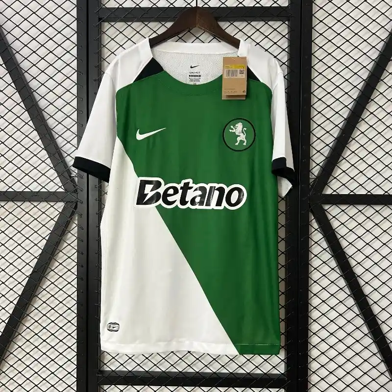 24/25 Sporting Lisbon Stromp Soccer Jersey ( With Sponsor )