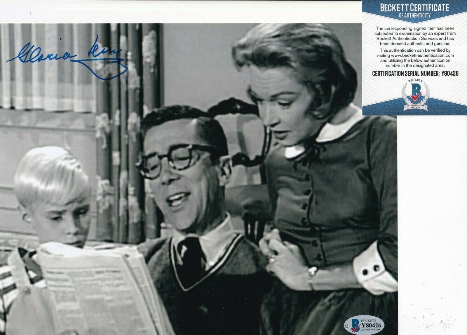 GLORIA HENRY signed (DENNIS THE MENACE) Alice 8X10 Photo Poster painting BECKETT BAS Y80426