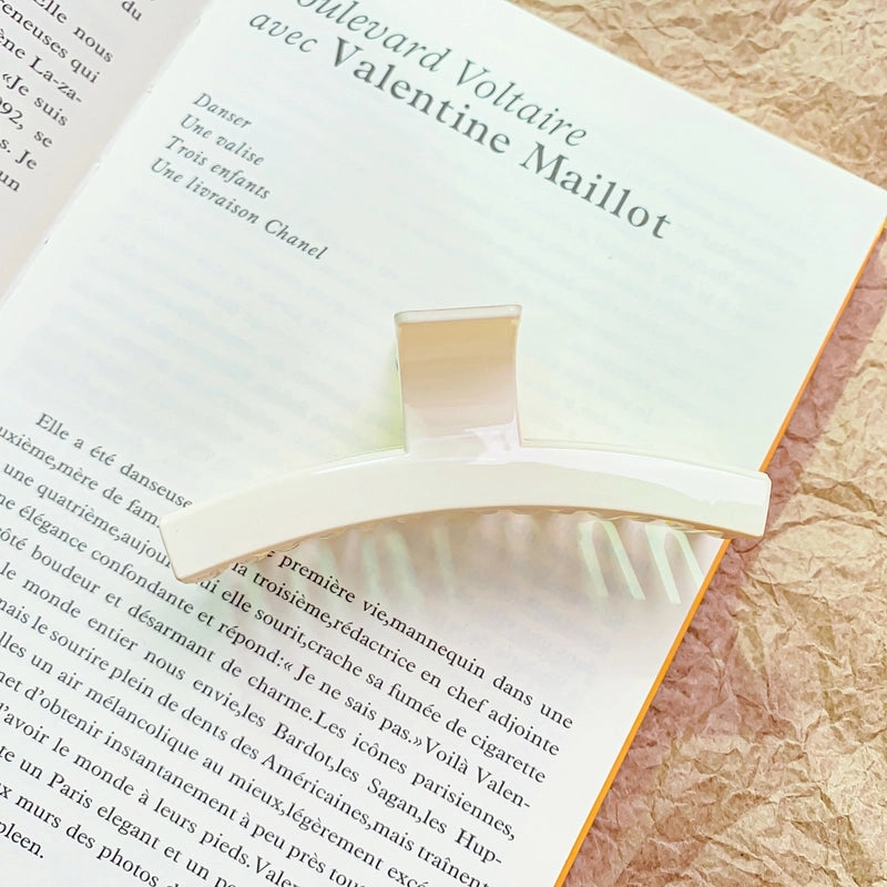 Minimalist Solid Color Arylic Hair Claws