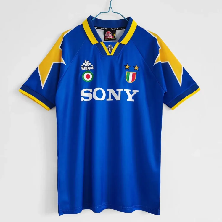1995/1996 Juventus away retro jersey