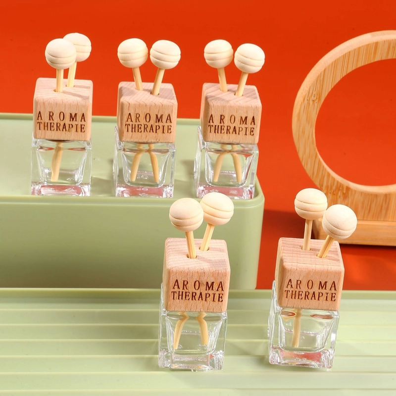 Car Air Outlet Clip Aromatherapy Bottle Large Square Glass Perfume Bottle Car Air Conditioning Hole Car Accessories Empty Bottle