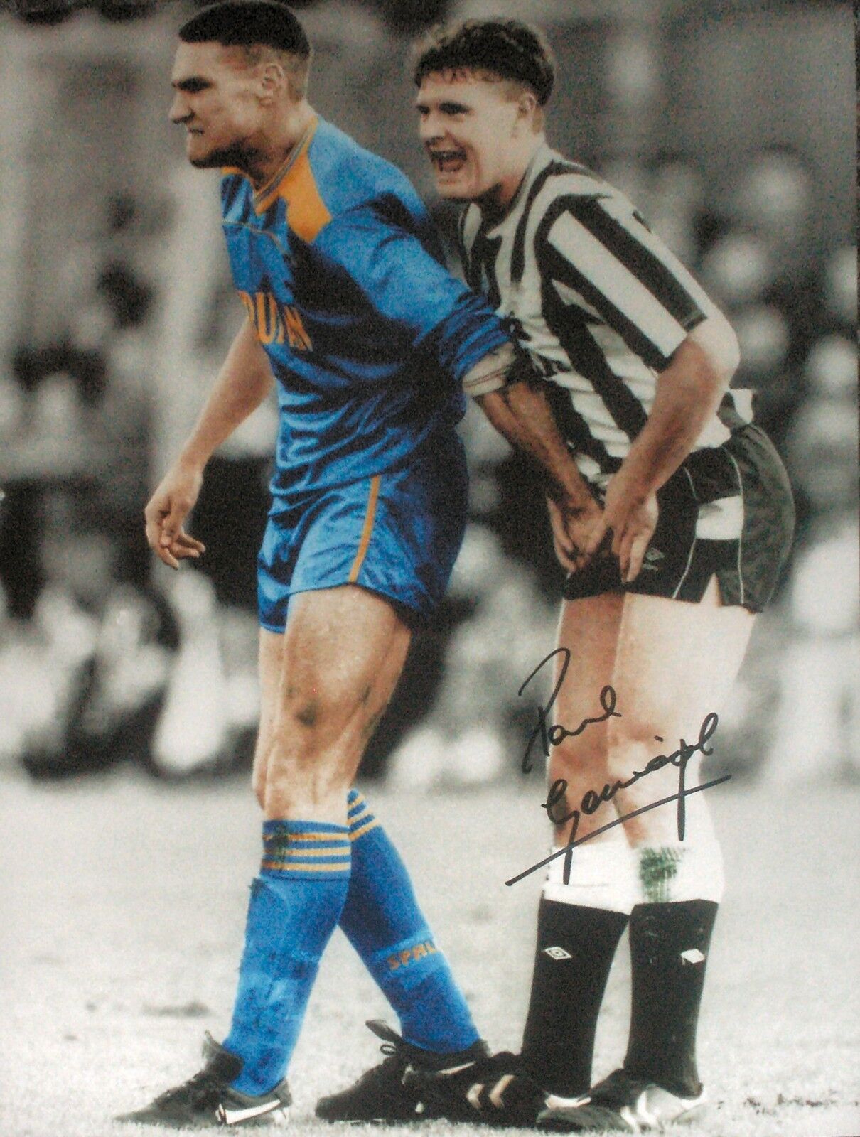 PAUL GASCOIGNE GAZZA SIGNED VINNY JONES NEWCASTLE UTD FOOTBALL Photo Poster paintingGRAPH PROOF