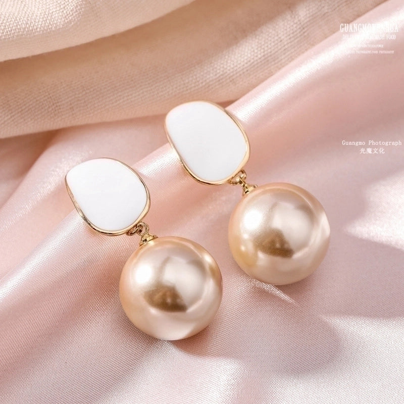 1 Pair Fashion Round Alloy Enamel Plating Inlay Pearl Women’s Drop Earrings