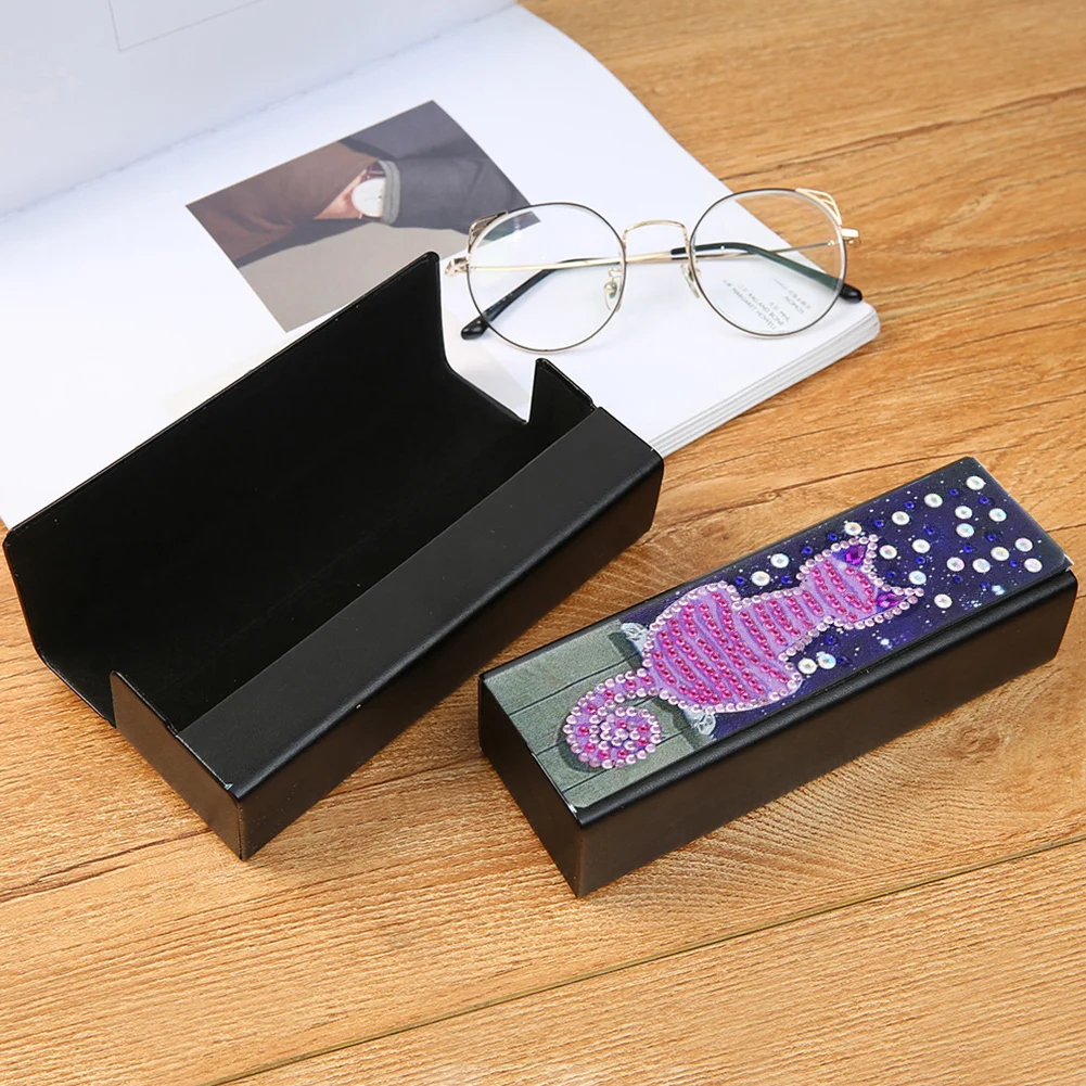 DIY Leather Diamond Painting Glasses Storage Case Mosaic Kit (Q37 Cat)