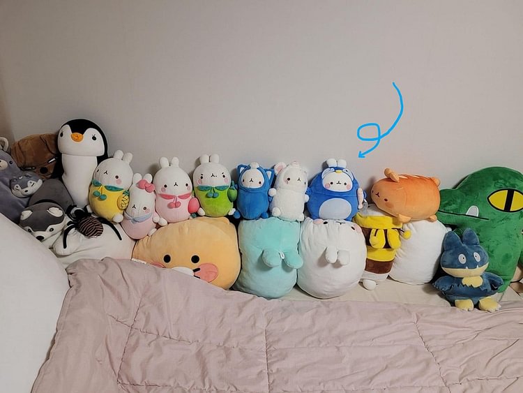 txt x molang plush