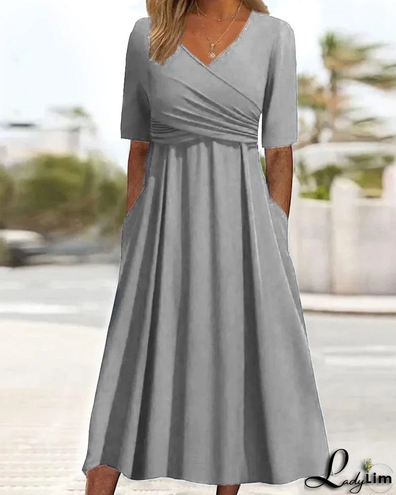 Fashionable and Minimalist winter Dress