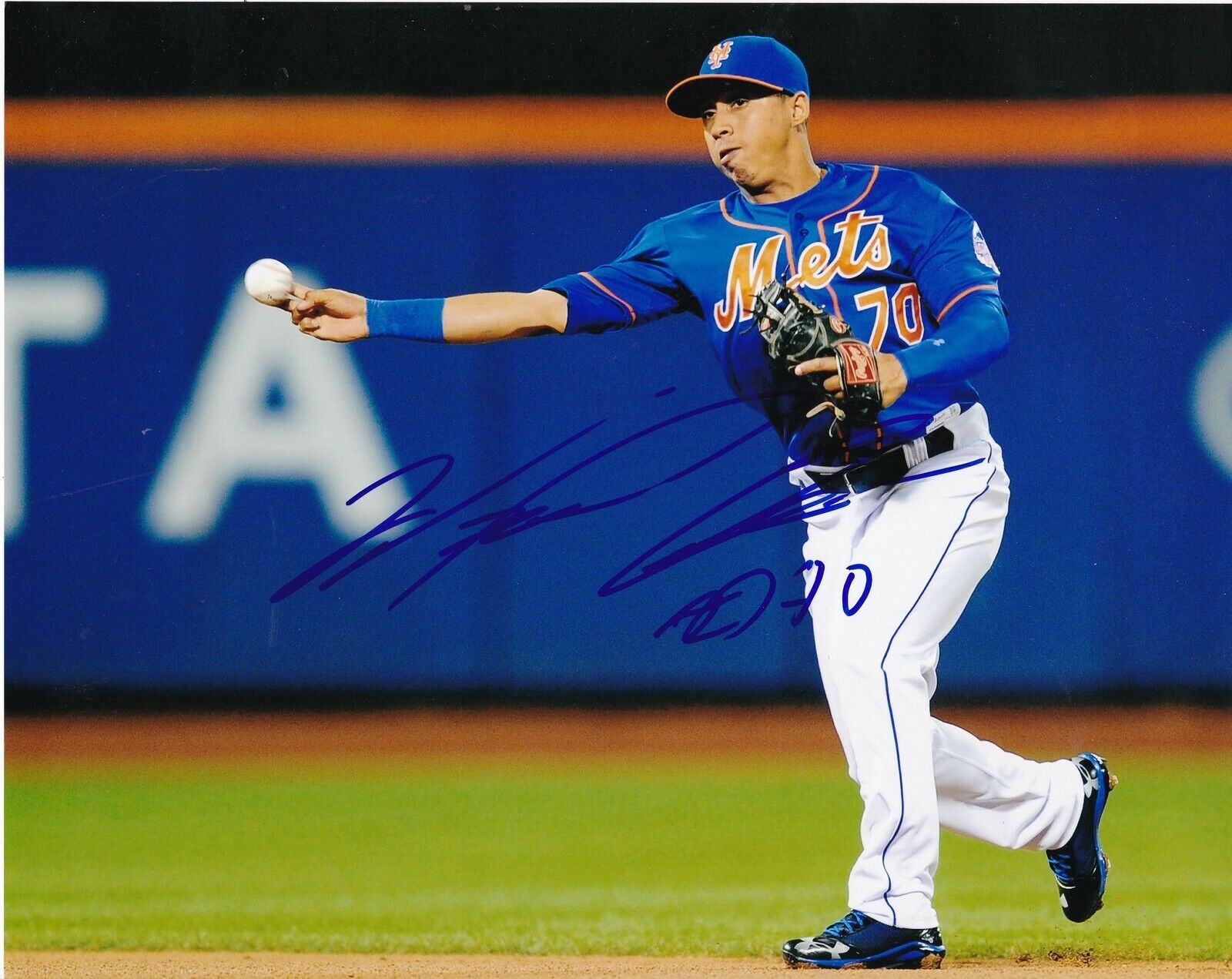 WILFREDO TOVAR NEW YORK METS ACTION SIGNED 8x10