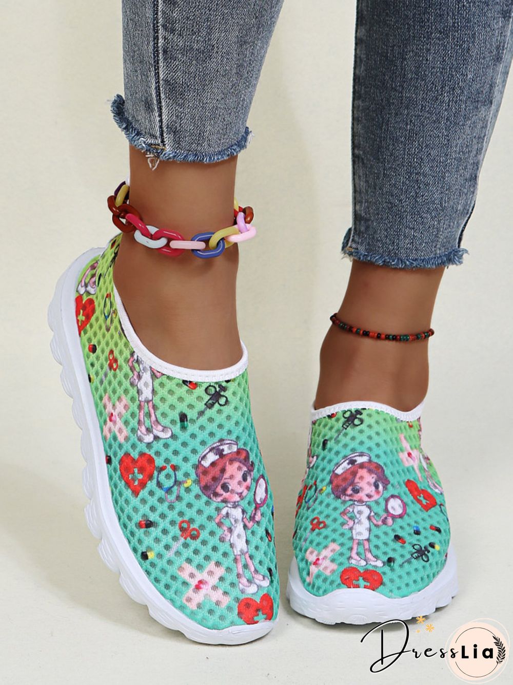 Nurse Fighting Epidemic Print Breathable Tulle Mesh Lightweight Sneakers