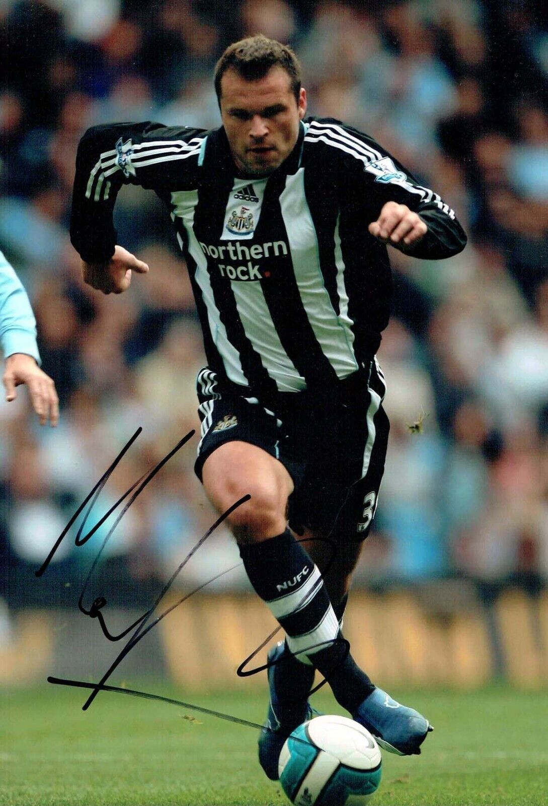 Mark VIDUKA SIGNED Autograph 12x8 Photo Poster painting AFTAL RD COA Newcastle United MAGPIES