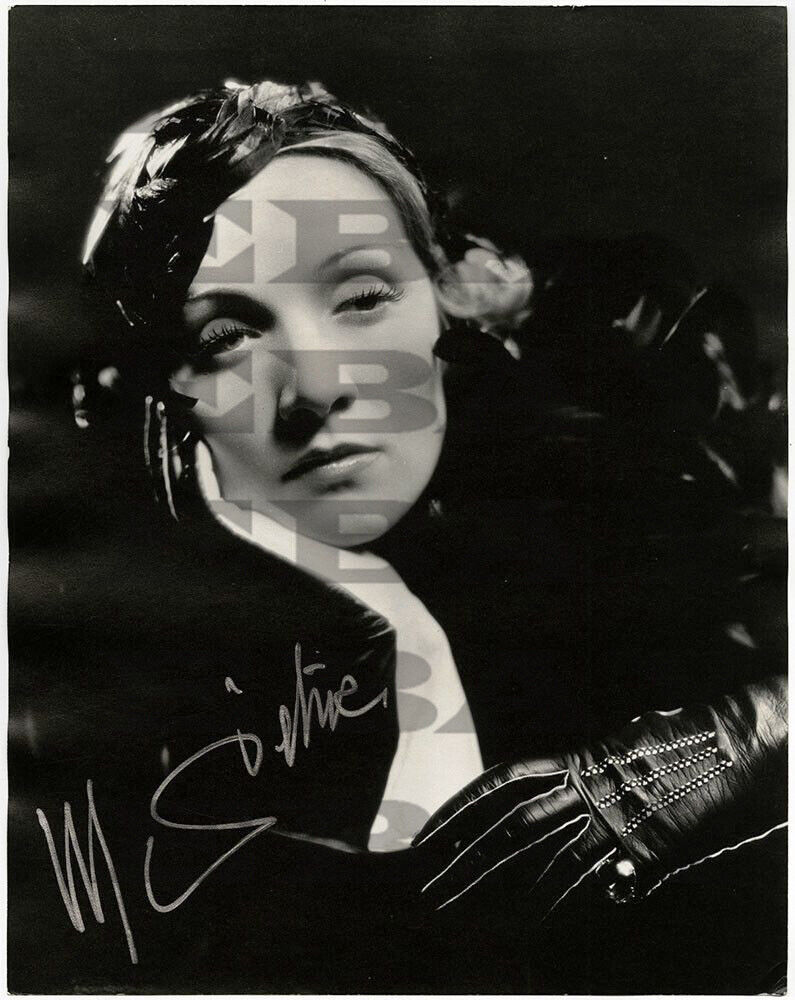 Marlene Dietrich Vintage Autographed Signed 8x10 Photo Poster painting Reprint